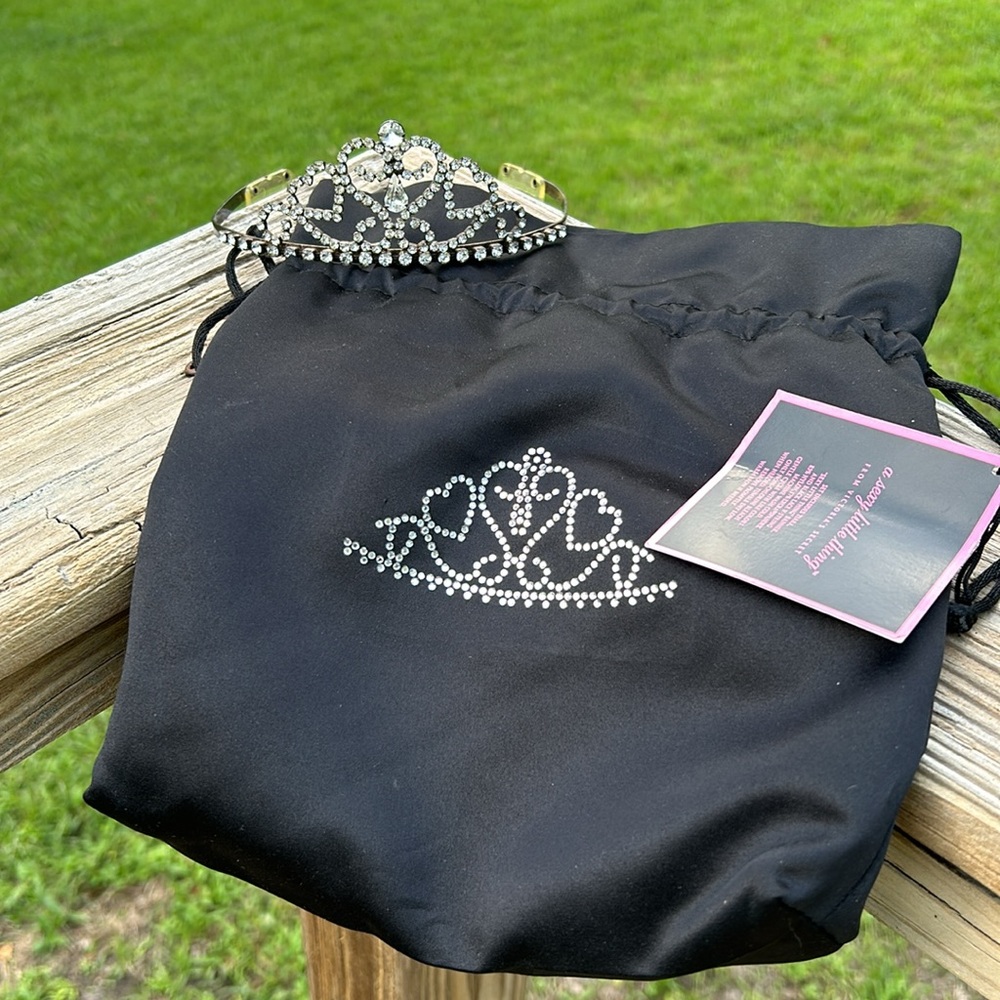 👑RARE HTF Vintage Victorias Secret “Miss Sexy Little Thing” Tiara w/Satin Bag - Picture 4 of 16